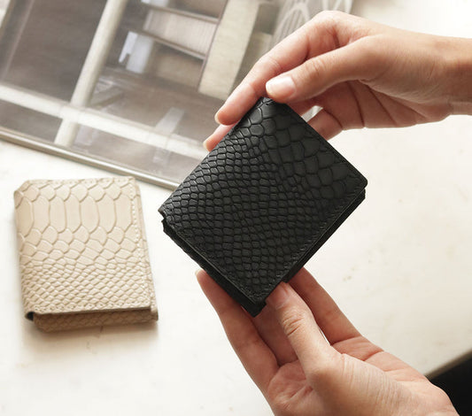 QUINN FOLD CROC WALLET